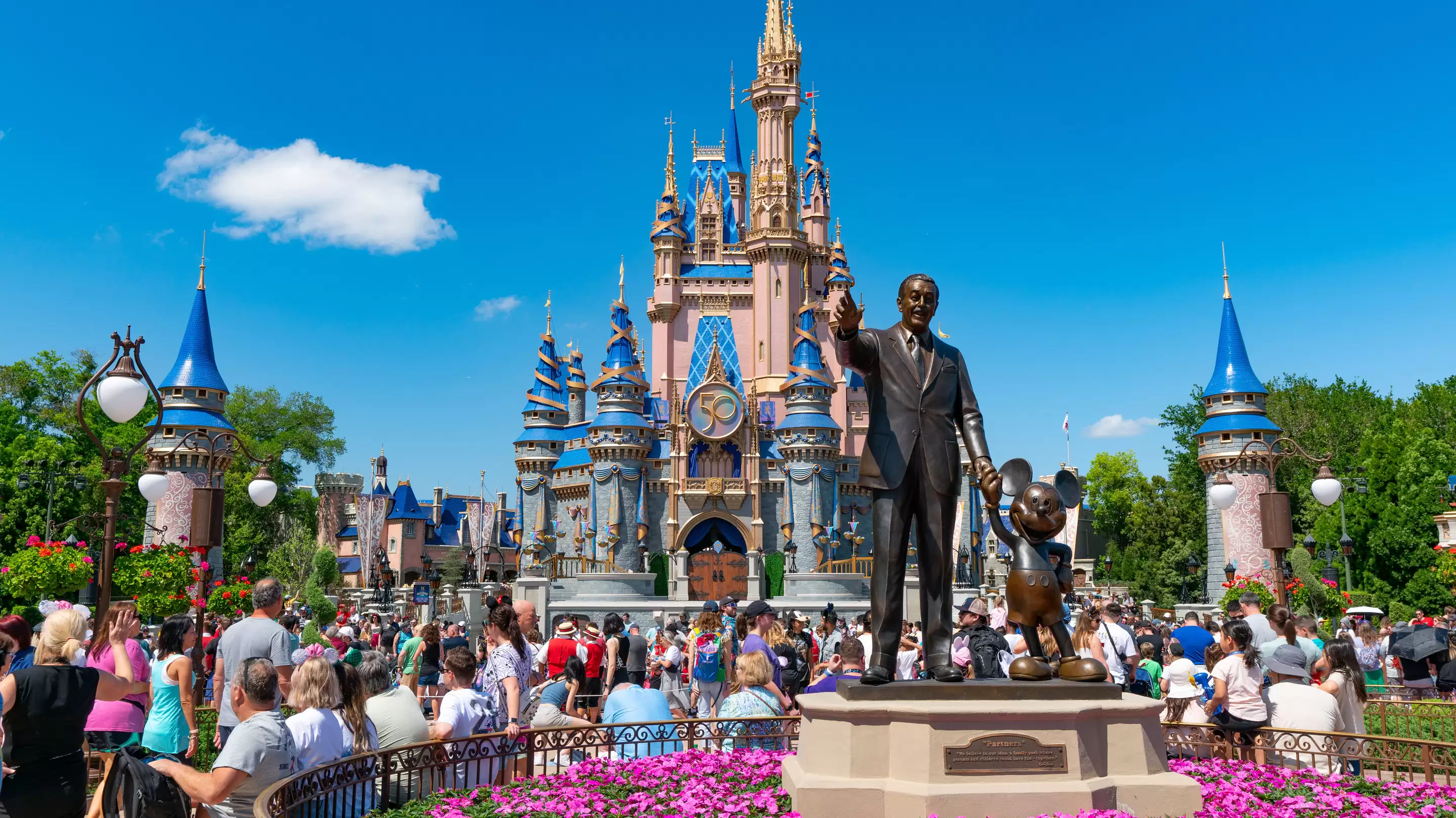Walt Disney World - Aaron P/Bauer-Griffin/Getty Images