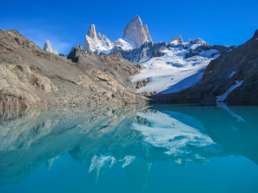 Laguna de Los Tres - Awe Around The Earth