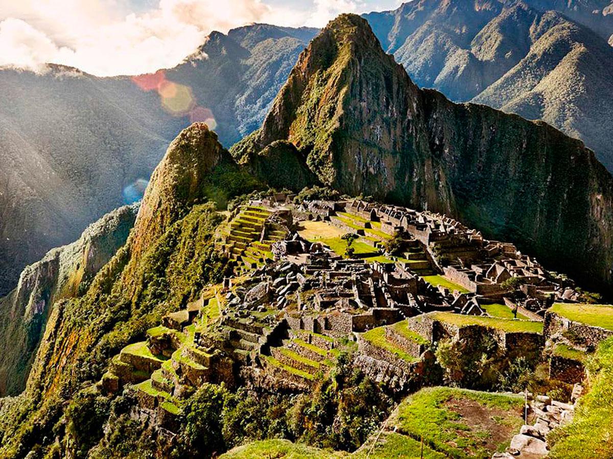 Ruins of Machu Picchu - Inca Trail Machu